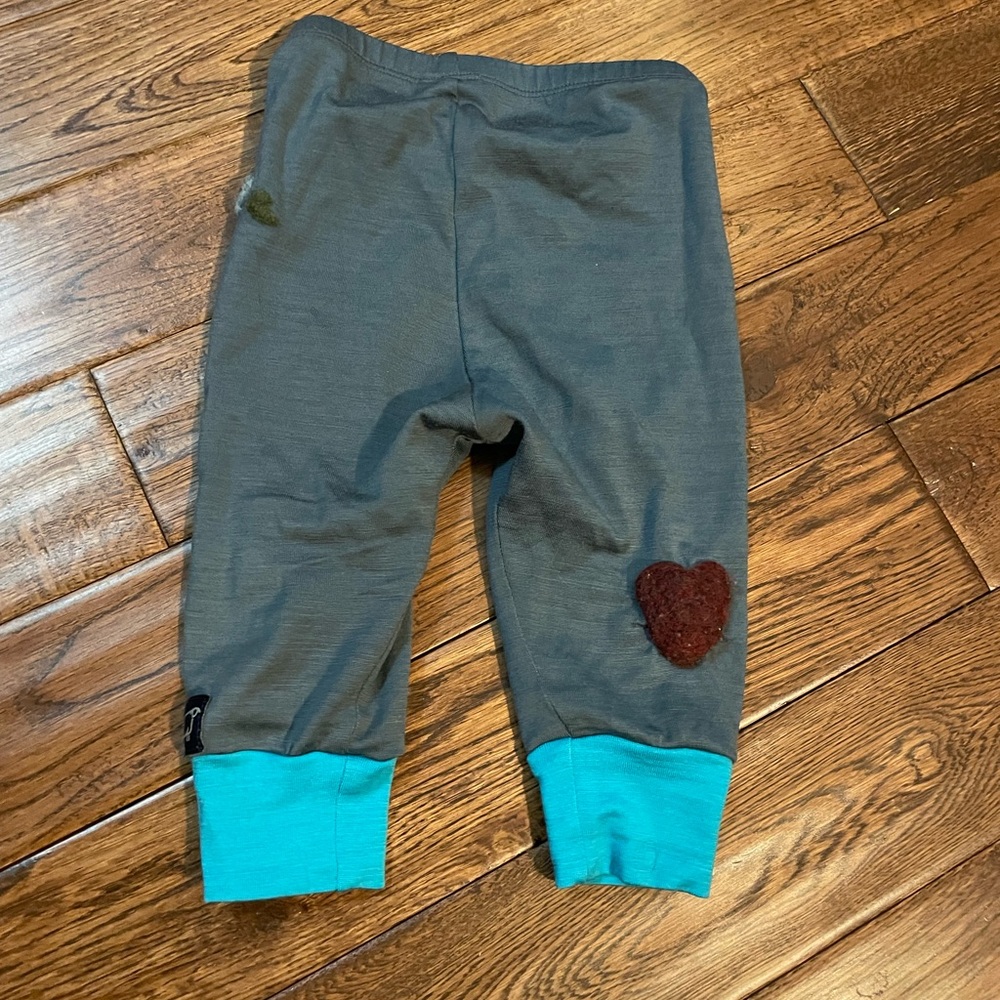 Wee woolies 6-12 month pants